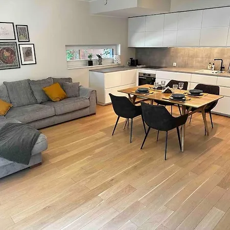 3 Bedroom In Kalamaja With Free Parking And Balcony Διαμέρισμα